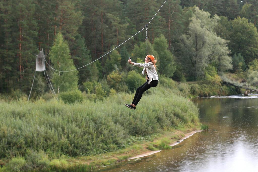 Sajutu Parka Hostelis Valmiera Exteriör bild