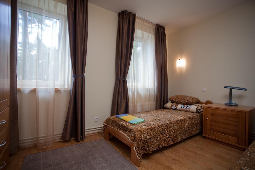 Sajutu Parka Hostelis Valmiera Exteriör bild